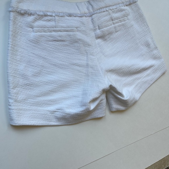 🎉HOST PICK🎉 Lilly Pulitzer white cotton/tweed/fringe shorts - Picture 11 of 14